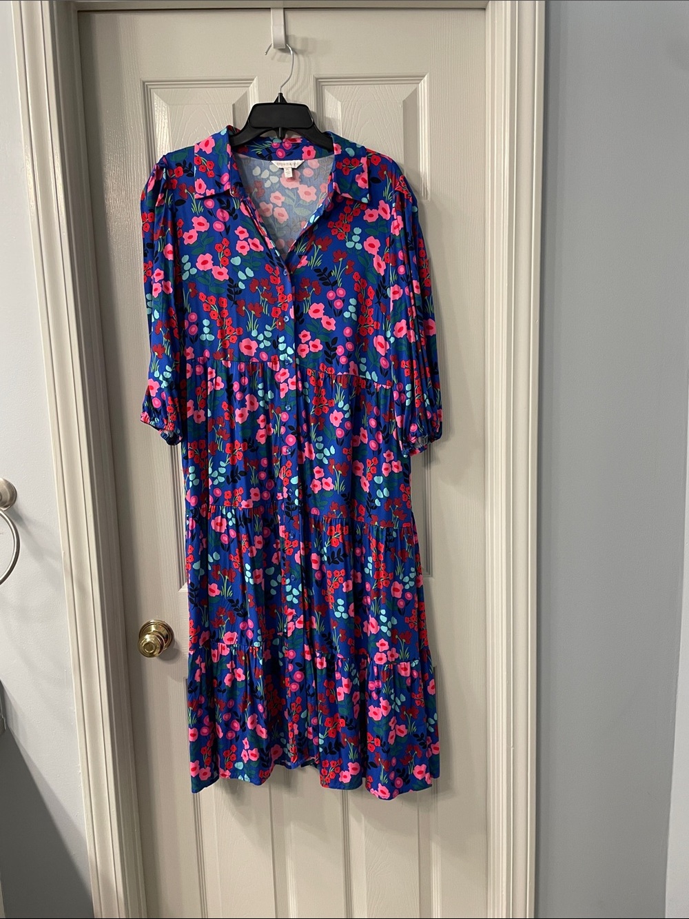 crown & ivy Blue Midi Dress with Pink Floral Print